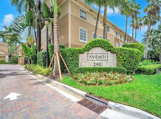 2845 NE 185th St APT 903, Aventura, FL