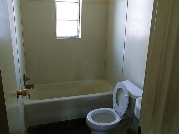 3rd image of 835 E Mithoff St APT E