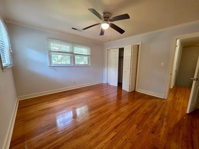 275 N Hobcaw Dr — Photo 24