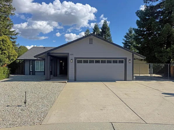 3591 Adams Ln, Redding, CA 96002