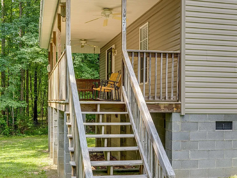 970 Old Limestone Rd E — Photo 1
