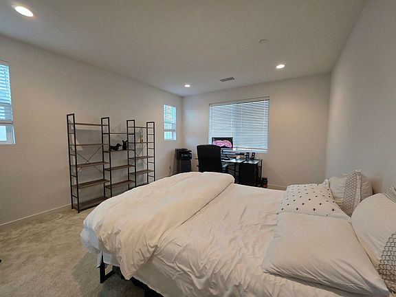 5th image of 6949 Mallow Dr Unit 1