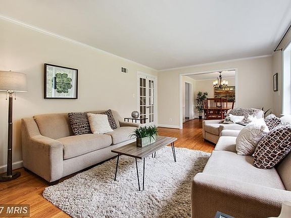 4th image of 3401 Wake Dr