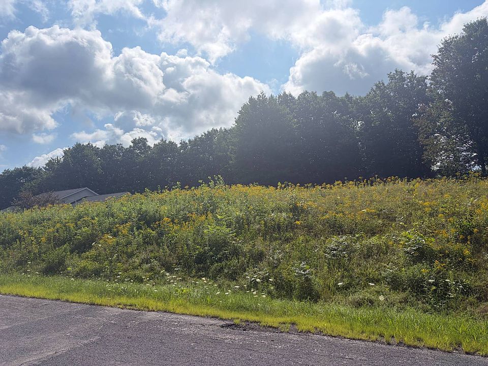 1st image of 107 Woodland Dr