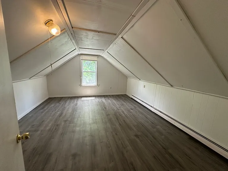 697 Main St #3 — Photo 13