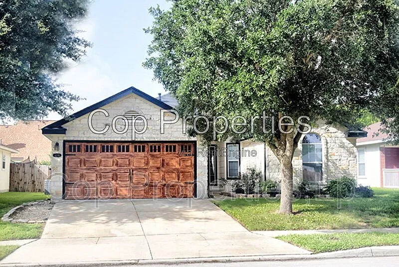 3 bed, 2.0 bath, $1,695 — Photo 1