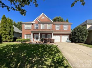 1112 Tranquil Falls Ln, Matthews, NC 28104