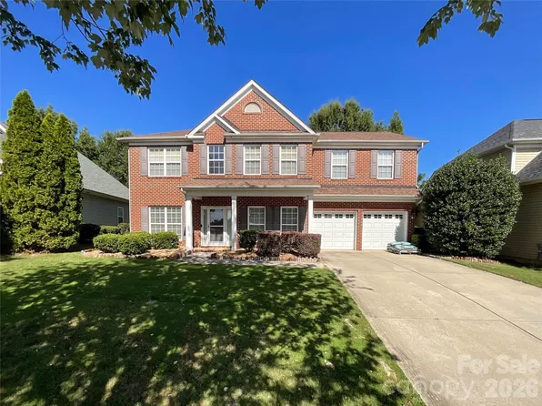 1112 Tranquil Falls Ln, Matthews, NC 28104