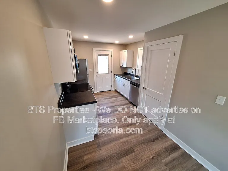 813 E Sciota Ave — Photo 2