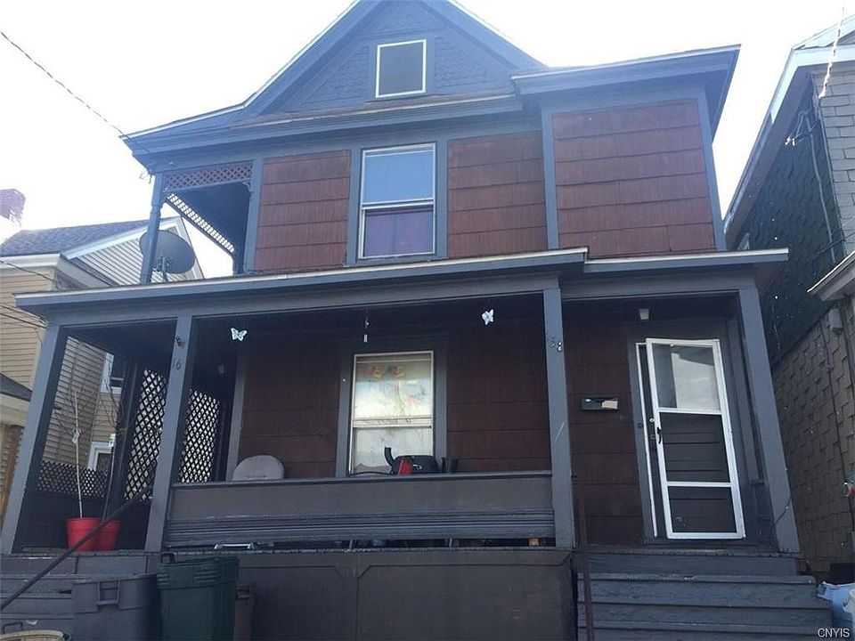 1st image of 158 E Bissell St #60