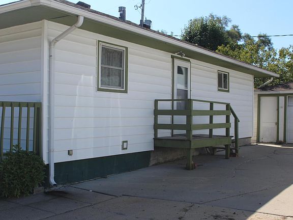 3rd image of 2721 Avenue H