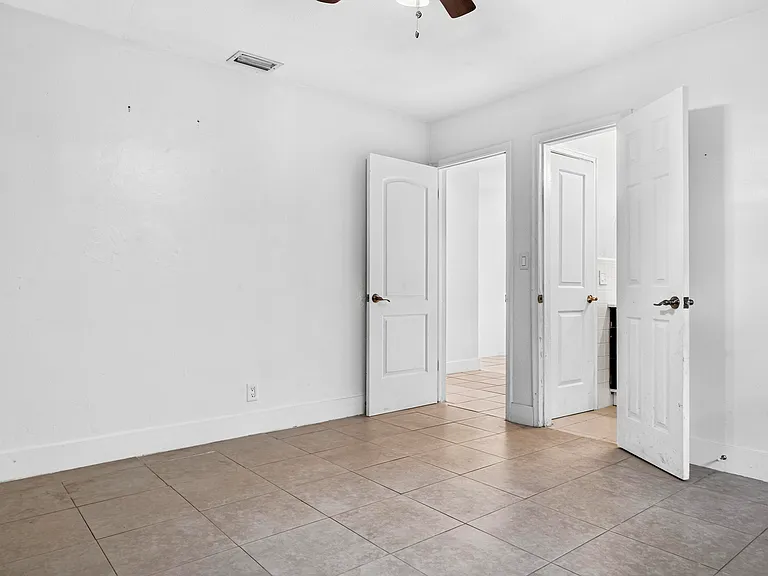 1515 NW 8th Ave #1515 — Photo 12