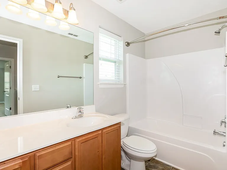 3315 Velvet Ct — Photo 13