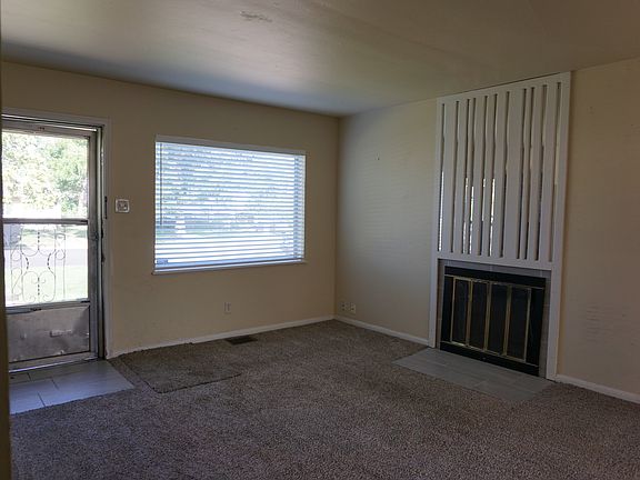 4th image of 3064 S Fairfax St