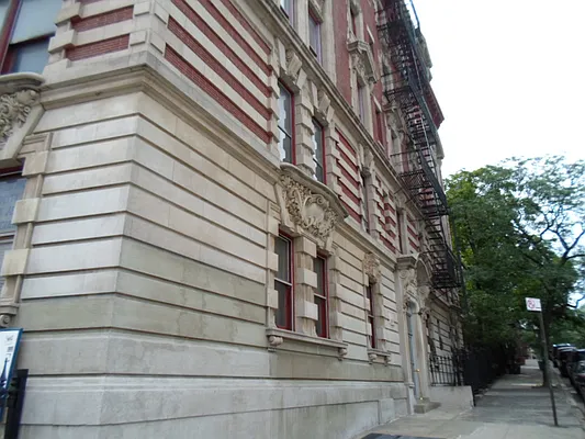 Sold by Manhattan Network Inc. | media 5