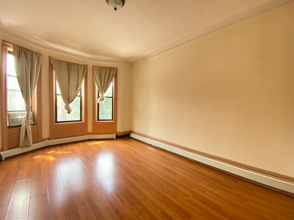 241 95th St FLOOR 2