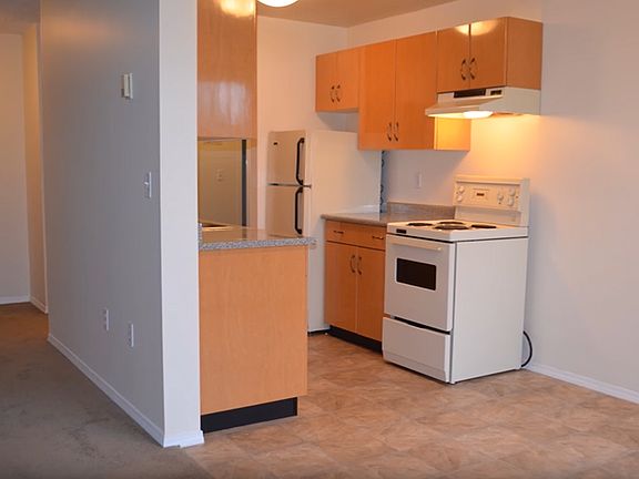 3rd image of 10520 132nd St #D3582015a