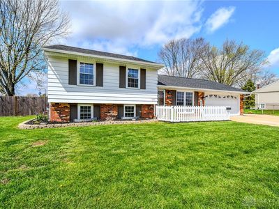 1201 Edgebrook Ave, New Carlisle, OH, 45344