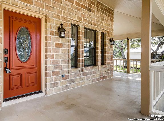2nd image of 32900 Aubry Way