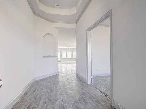 3rd image of 7821 Cypress Dr