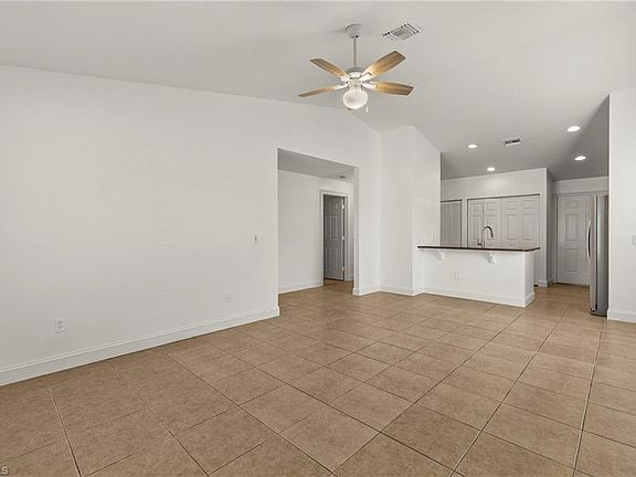 4th image of 6254 Vista Garden Way APT A