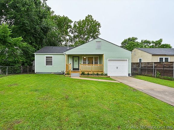 2nd image of 1612 N Delaware Pl