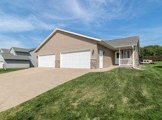 3803 Emerald Dr E, Onalaska, WI 54650