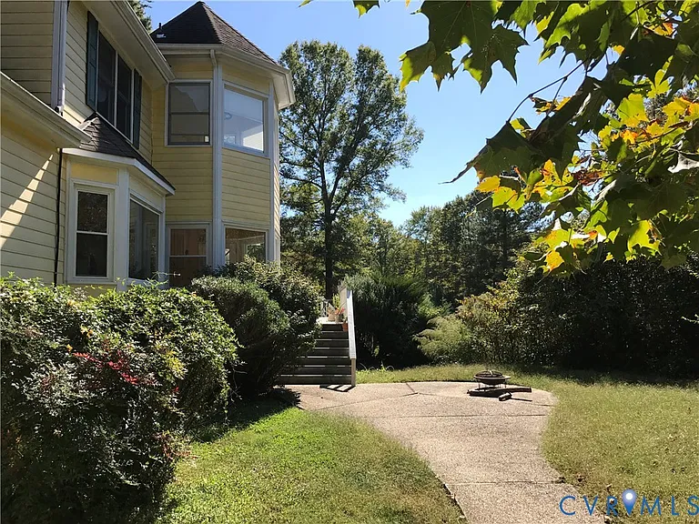 2395 Manakintown Ferry Rd — Photo 20