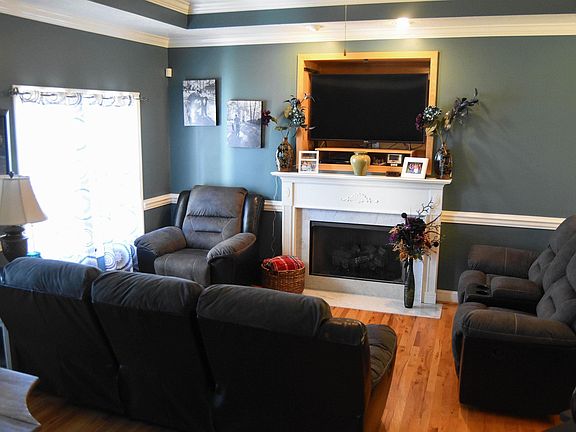 5th image of 250 Waterford Way