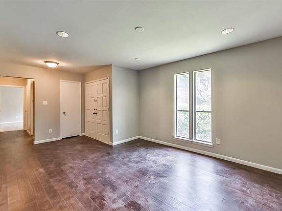 5th image of 2611 Yorktown Ln #5