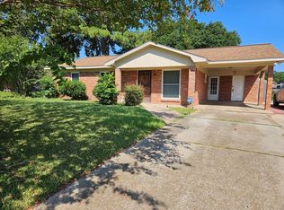 103 Opal Dr, Natchez, MS 39120