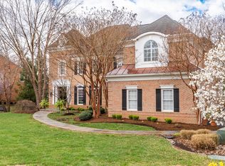 11617 Cedar Chase Rd, Herndon, VA 20170