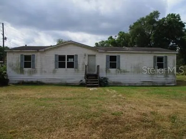 301 Donald Ln, Winter Haven, FL 33880