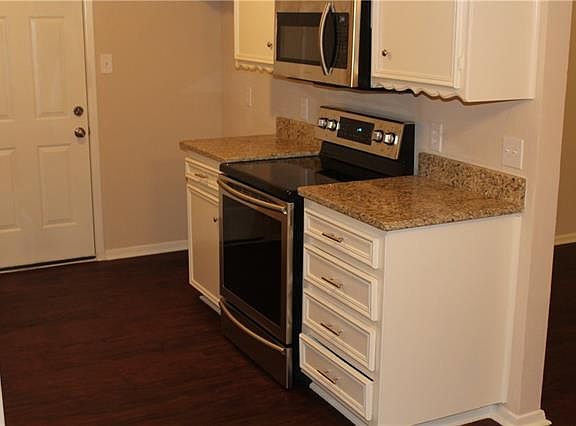 5th image of 6716 Woodway Dr