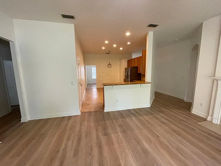 33380 Sunny Parke Cir — Photo 6