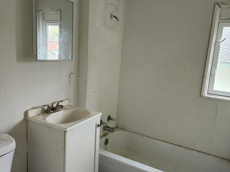 1106 24th Ave N #2 — Photo 7