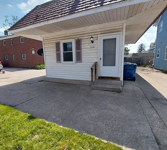 218 S Saint Clair St — Photo 1