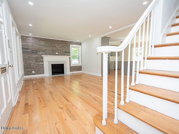 5th image of 2038 Tyler Ln
