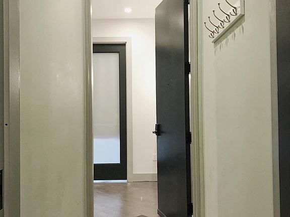 4th image of 102 Scholes St APT 04F