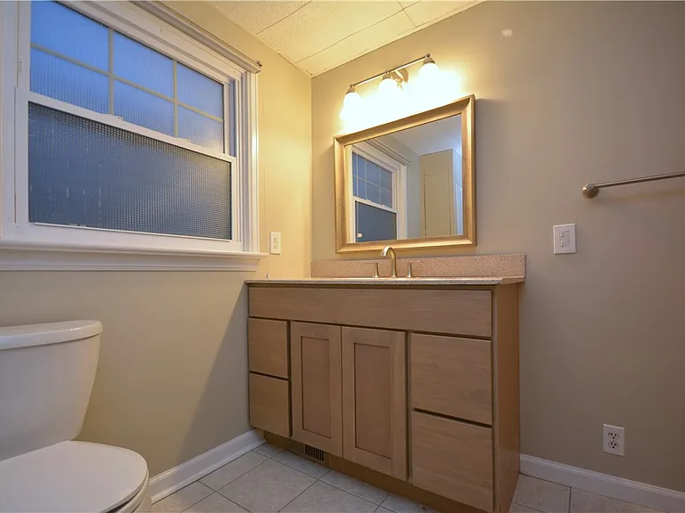 27 Boughton Ave — Photo 11
