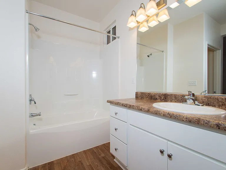 Avila Apartment Homes — Photo 105
