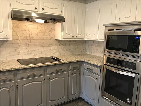 5th image of 1014 De Pauw Dr