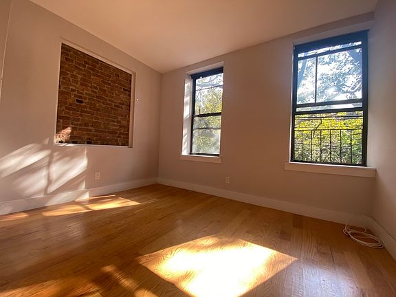 2nd image of 11-05 36th Ave #2
