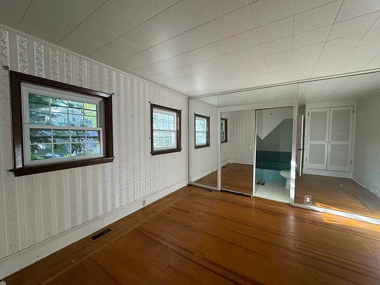 23 Gardner Ave #23 — Photo 12