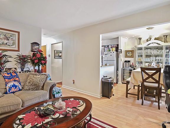 3rd image of 10917 97th St
