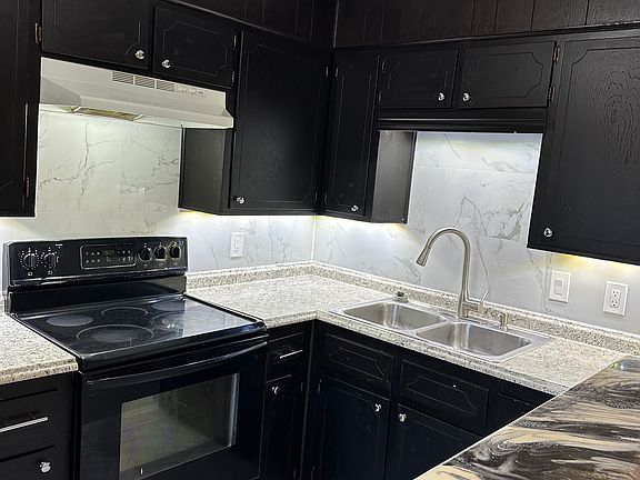 3rd image of 1216 N 8th St #3