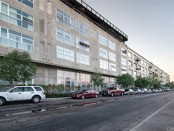 3rd image of 527 Molino St Unit 309