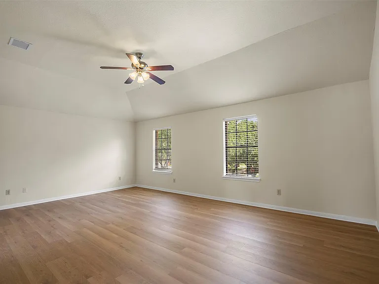 4922 Moss Run Dr — Photo 28