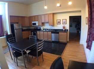 1153 W Dickens Ave #1E, Chicago, IL 60614