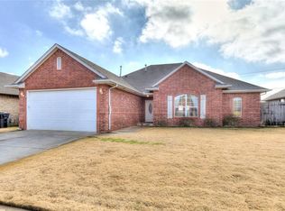 10212 SW 28th St, Yukon, OK 73099